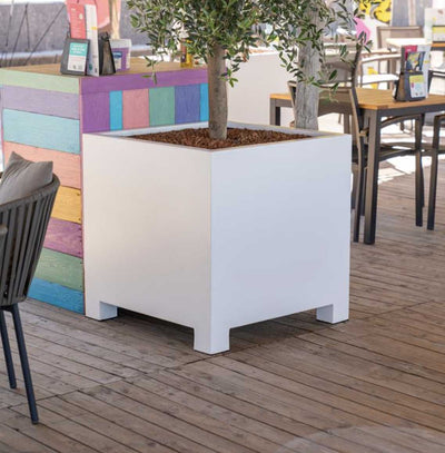 Adezz Aluminium Planter Carrez with feet Contemporary Planters